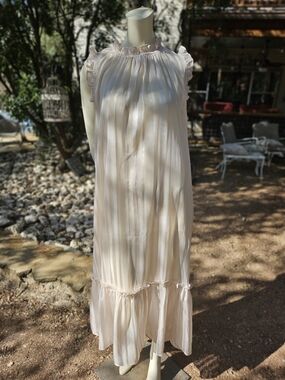Emma & Michele Cream Polyeater Frilly Tiered Sleeveless Dress M